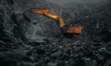 Equipment Evolution: Hitachi’s Full-Spectrum Support from Maintenance to Modern Tech